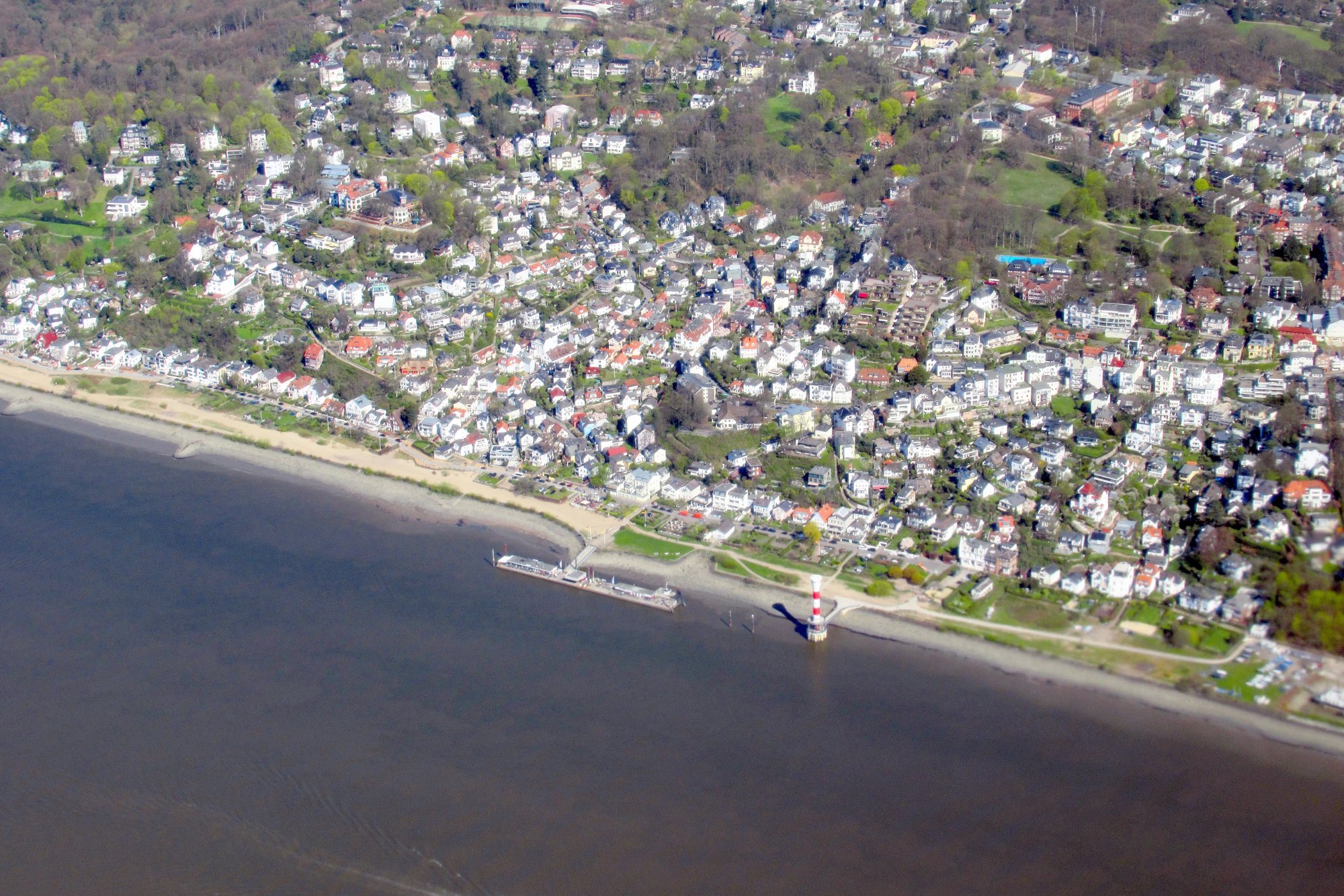 Blankenese von oben – Vogelperspektive auf das Treppenviertel